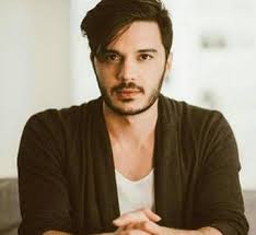 تصویر الیاس یالچینتاش