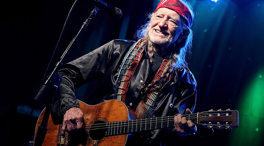 داستان تریگر: گیتار اسطوره‌ای ویلی نلسون