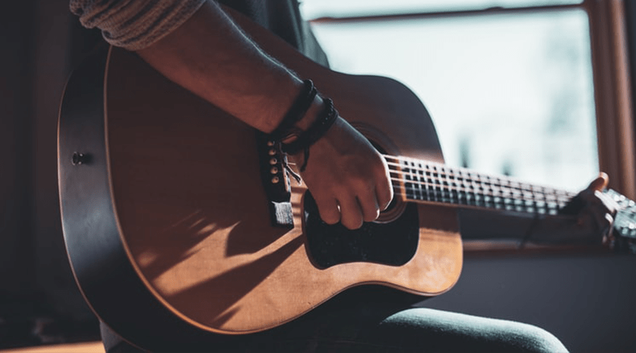 گیتارهای سیم نایلون و سیم فلزی و تفاوت‌های آنها برای انتخاب